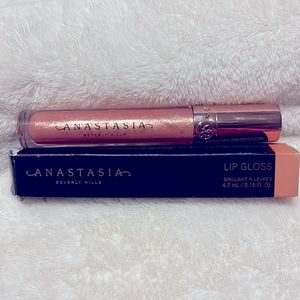BNIB (Only remove to take pics) Anastasia Beverly Hills Lip Gloss in Peachy